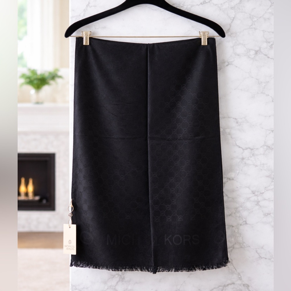 Michael Kors women’s Black Logo Jacquard Scarf